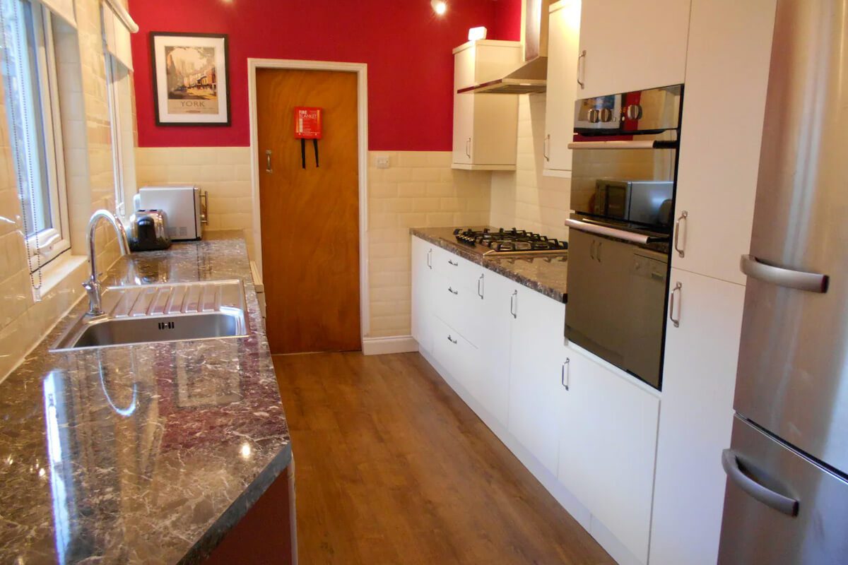 Fully equipped kitchen